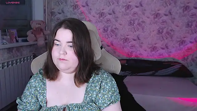 Estelle Hicks online show from 03-21-26, 06:45