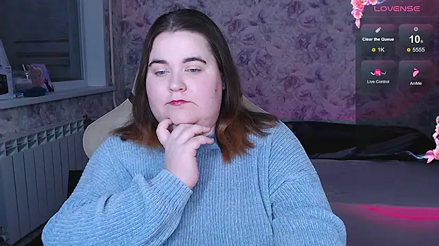 Estelle Hicks online show from 10-27-25, 06:09