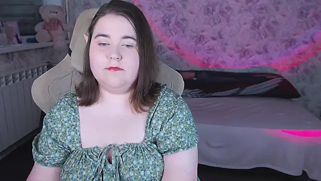 Estelle Hicks online show from 03-28-26, 06:53