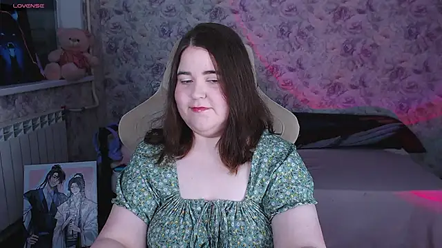 Estelle Hicks online show from 06-04-26, 07:18