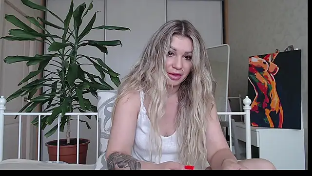 Snapshot of ShyEvaa chatting on 06-01-26, 06:24 ShyEvaa online show from 06-01-26, 06:24