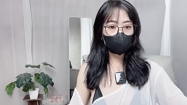  minji bae online show from 10-14-25, 06:41