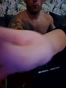 KinkyDanio online show from 11-09-25, 04:05