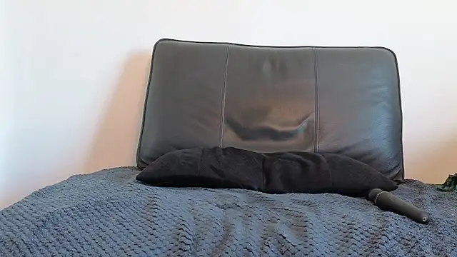 AmaliaMarkova  online show from 10-28-25, 07:29