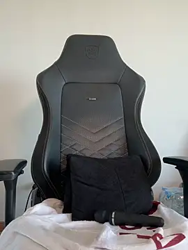 AmaliaMarkova  online show from 12-20-25, 08:17