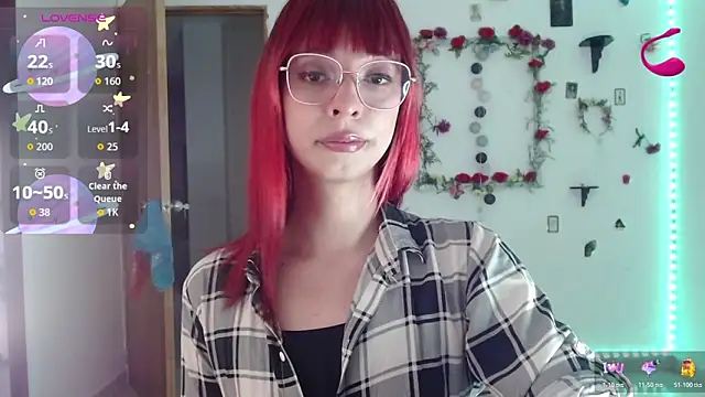 Snapshot of _GalyaX_ chatting on 12-18-25, 12:31 GalyaX online show from 12-18-25, 12:31