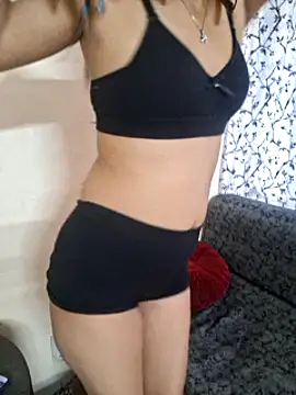 Ashi Baby online show from 01-25-25, 10:40