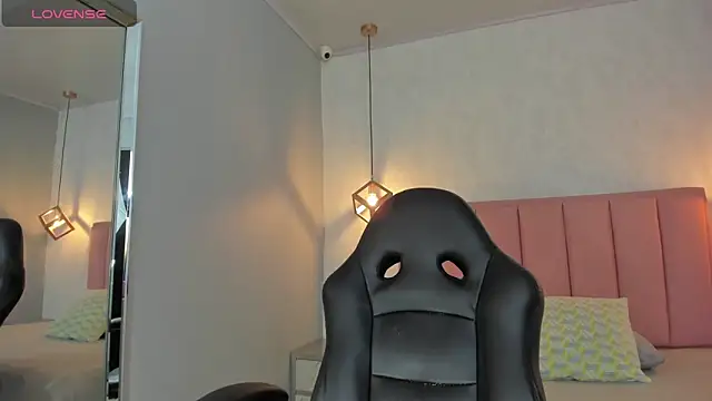 SUNNYCYRUS online show from 03-24-26, 01:00