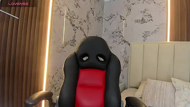 SUNNYCYRUS online show from 11-12-25, 12:31