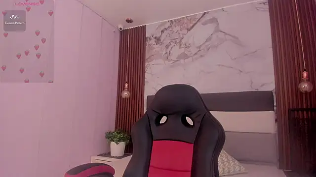 SUNNYCYRUS online show from 01-19-26, 12:42