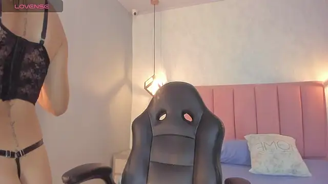 SUNNYCYRUS online show from 01-09-26, 12:45