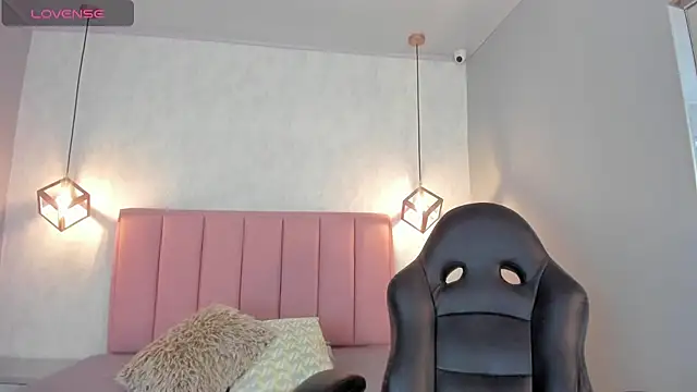 SUNNYCYRUS online show from 11-08-25, 12:31