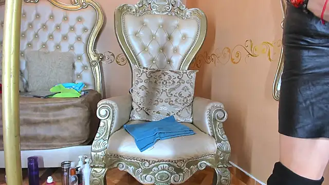 Celeste Baker  online show from 11-18-25, 12:08