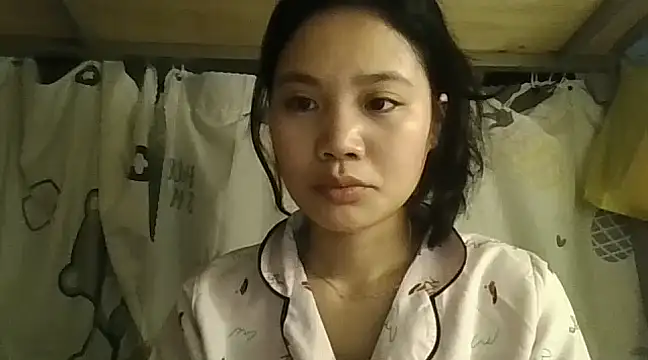 Snapshot of Be-MyMy chatting on 02-23-25, 02:29 Be-MyMy online show from 02-23-25, 02:29