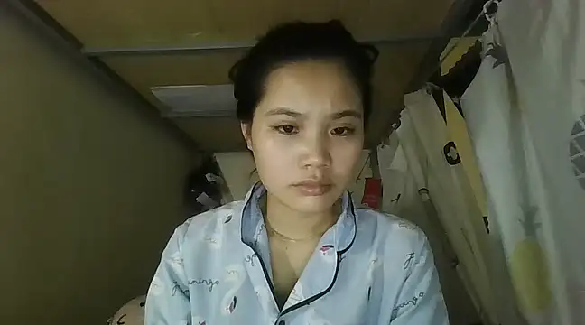 Snapshot of Be-MyMy chatting on 03-15-25, 06:36 Be-MyMy online show from 03-15-25, 06:36