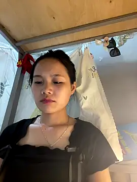 Snapshot of Be-MyMy chatting on 09-11-25, 02:28 Be-MyMy online show from 09-11-25, 02:28
