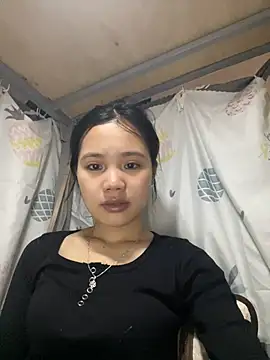 Snapshot of Be-MyMy chatting on 02-21-25, 02:17 Be-MyMy online show from 02-21-25, 02:17