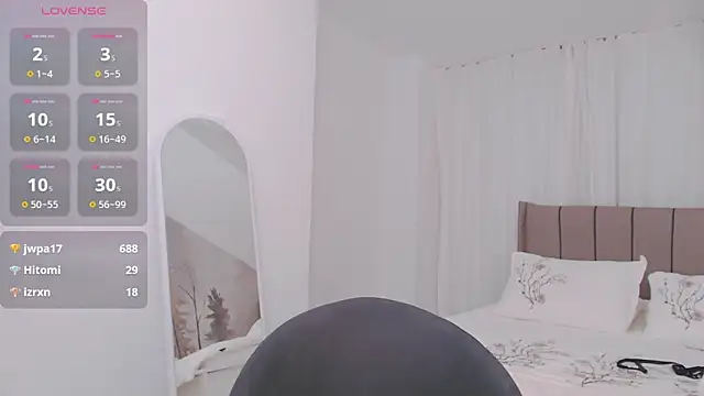 Snapshot of TumiLio chatting on 03-06-25, 04:28 TumiLio online show from 03-06-25, 04:28