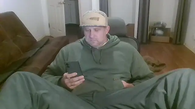 poundyouout69 online show from 01-06-26, 03:32