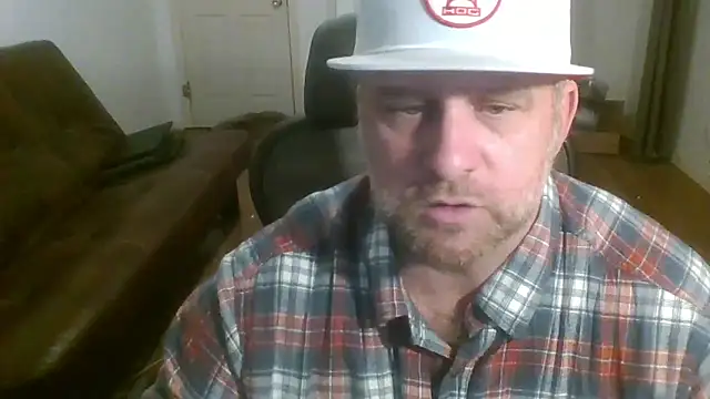 poundyouout69 online show from 02-05-26, 06:31