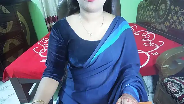 Snapshot of BengaliQueenStar chatting on 07-15-26, 04:03 BengaliQueenStar online show from 07-15-26, 04:03