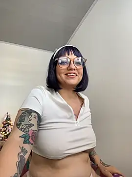 Snapshot of sophia_goth chatting on 12-21-25, 07:37 sophia goth online show from 12-21-25, 07:37