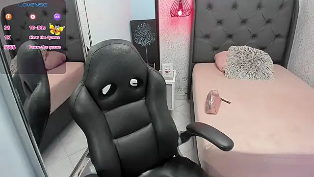 SUZETMONACO online show from 02-24-26, 07:26