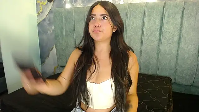 Susy thomson online show from 12-15-25, 06:25