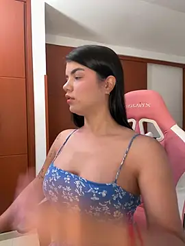 emma lopes online show from 06-29-26, 09:58