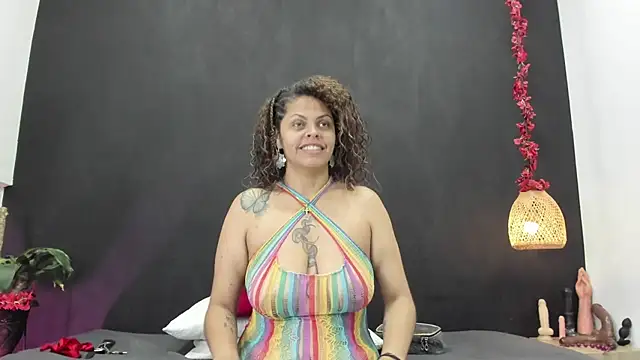 Luna smit08 online show from 11-19-25, 09:26