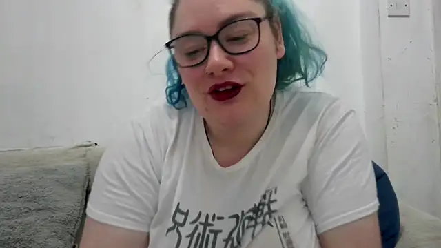 Snapshot of Bustycurves chatting on 06-07-26, 10:31 Bustycurves online show from 06-07-26, 10:31