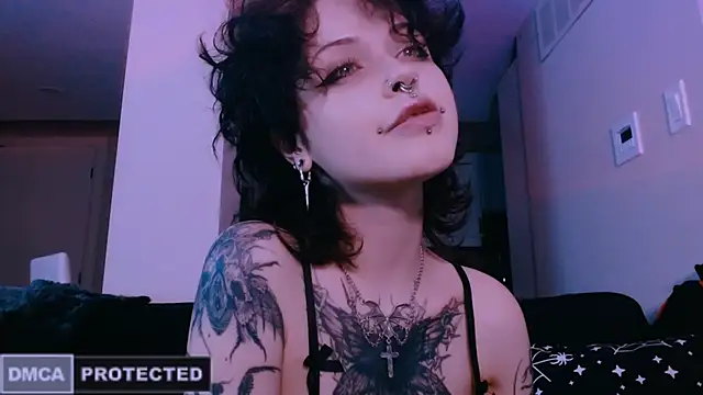 NaughtyLittleFox online show from 02-28-26, 06:57