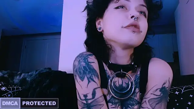 NaughtyLittleFox online show from 04-16-26, 02:34