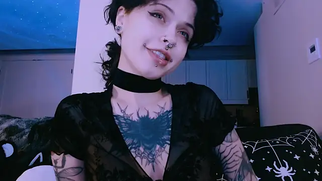 NaughtyLittleFox online show from 04-10-26, 07:04