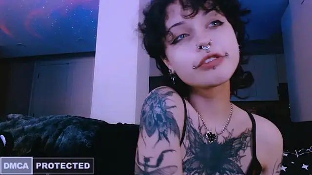 NaughtyLittleFox online show from 03-21-26, 08:41