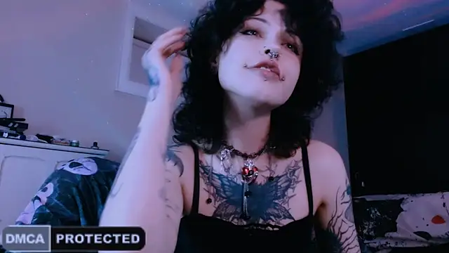NaughtyLittleFox online show from 05-24-26, 04:34