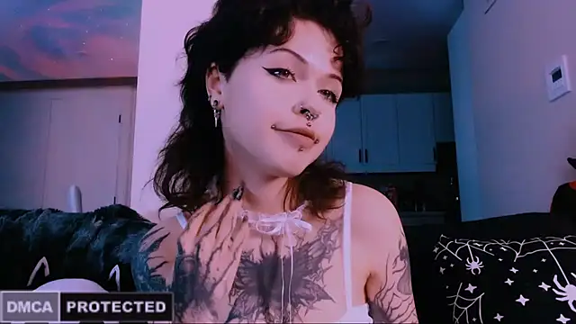 NaughtyLittleFox online show from 01-15-26, 05:44