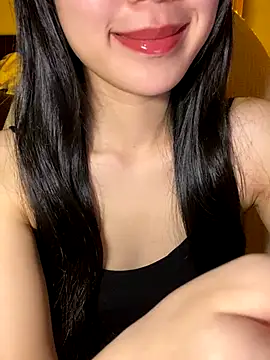 minmin2kk5 online show from 11-13-25, 04:00