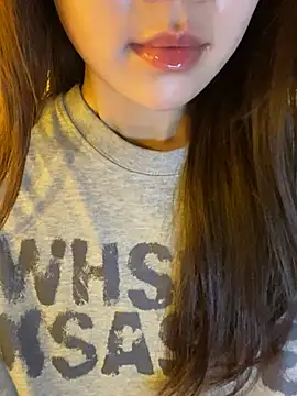 minmin2kk5 online show from 04-02-26, 06:53