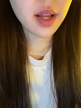 minmin2kk5 online show from 02-10-26, 03:44