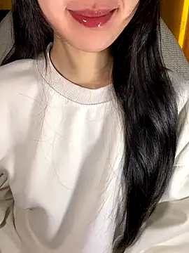 minmin2kk5 online show from 12-05-25, 04:05