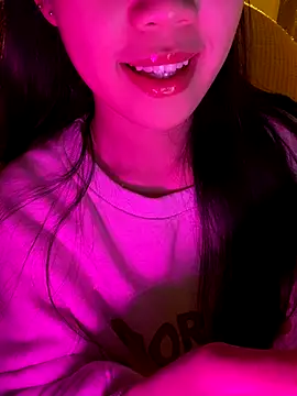 minmin2kk5 online show from 11-07-25, 04:44