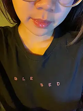 minmin2kk5 online show from 03-31-26, 06:15