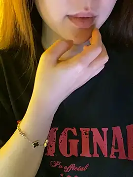 minmin2kk5 online show from 03-20-26, 04:19