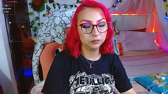 Littlerouse  online show from 04-22-26, 10:11