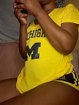 Freya 004 online show from 04-13-26, 06:39