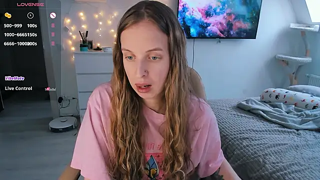 violet blue eyes online show from 02-10-26, 11:42