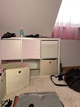 Livewithlucy online show from 01-08-26, 10:54