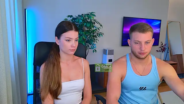 Snapshot of Jony_and_Jessica chatting on 07-15-26, 05:25 Jony and Jessica online show from 07-15-26, 05:25