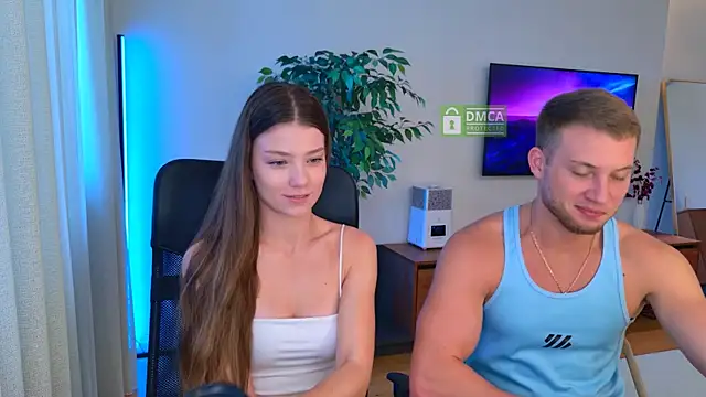 Snapshot of Jony_and_Jessica chatting on 07-25-26, 07:38 Jony and Jessica online show from 07-25-26, 07:38